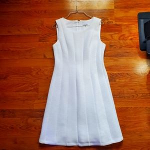 Calvin Klein White Sleeveless Textured Fit & Flare Scuba Dress